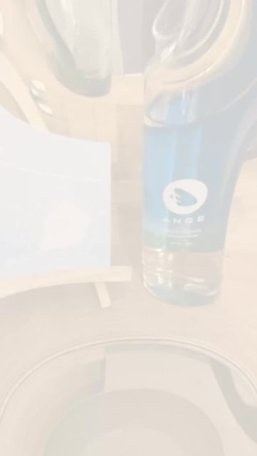 🍸
👻🌿 パーントゥバーに行ってきました🌿👻
自社製造のラム酒「ANGEアンジュ」が使用された
モヒートバーが登場✨ スタッフも現地へ行き、
フードもお酒もフリーで楽しませていただきました🍹😍 学生の方や地元の皆さんなど、
たくさんの笑顔に包まれた温かい時間でした。
会場は、廃校になった旧宮島小学校。 この場所が「パーントゥ笑楽校」として
新しく生まれ変わるプロジェクトが進行中で、 地域の未来を感じる素敵な取り組みでした🏫🌱
これからどんな場所になっていくのか、
とても楽しみです。 そして、これからもこうした
素敵なイベントに参加できたら嬉しいです☺️
関係者の皆さま、ありがとうございました✨
.
////////////////////////////
MIYAKO ISLANDS
ORIGINAL RUM
・・ANGE・・
////////////////////////////
.
ぜひアカウントフォローをよろしくおねがいします❣️
.
#SAHIRAスピリッツ製造所 #ANGE #RUM #ラム #沖縄 #宮古島お土産 #宮古島カクテル #宮古島 #miyako #サトウキビ #宮古島ラム #미야코지마 #羽のばしちゃう？ #旧宮島小学校 #宮古島イベント #パーントゥ #モヒート